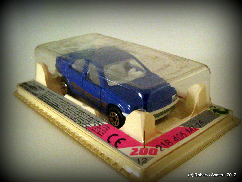 Majorette Peugeot 405 MI 16 (n.218)